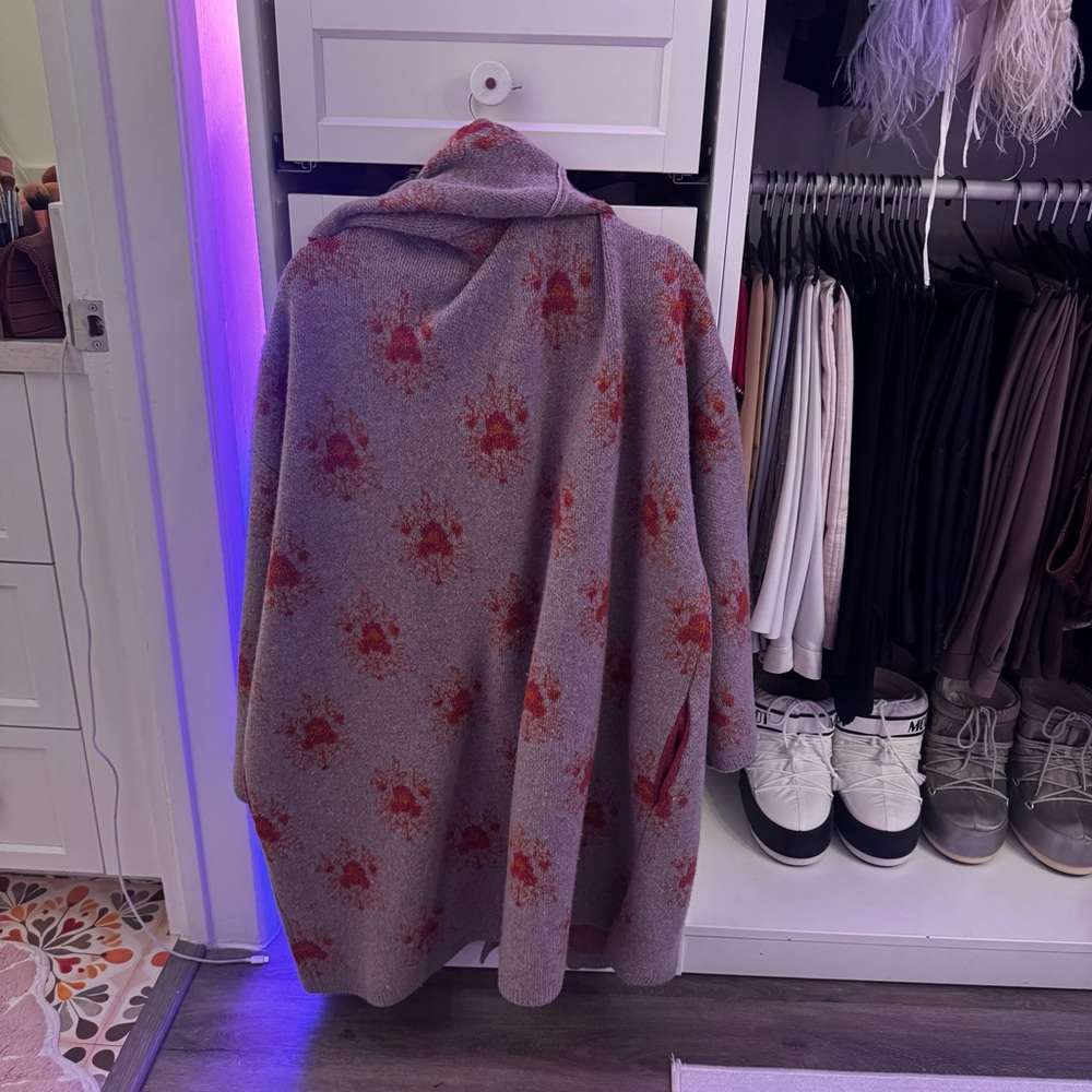 FREE PEOPLE Sacred Heart Bali Ayla Scarf Oversized Cozy Printed Hooded Cardigan - Picture 6 of 9
